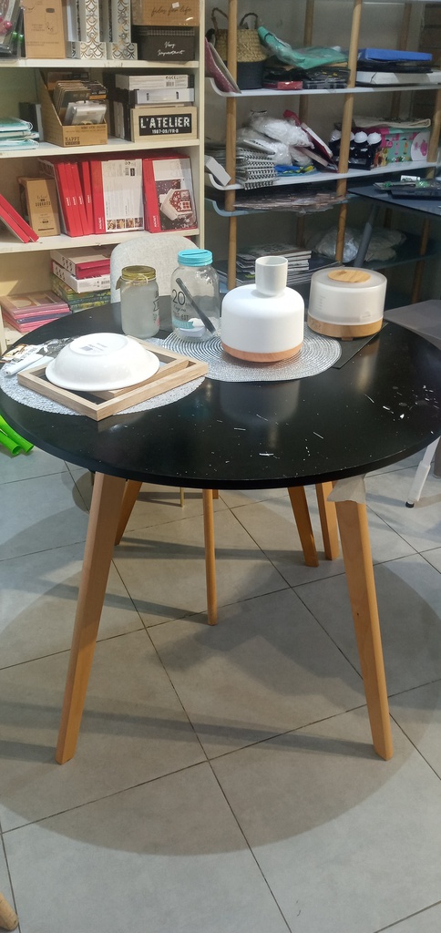 TABLE RONDE NOIR